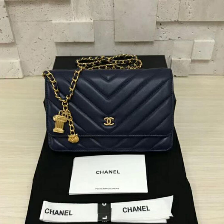 2018 Chanel WOC A33815