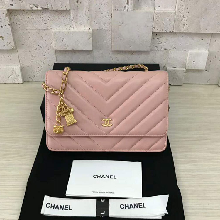 2018 Chanel WOC A33815