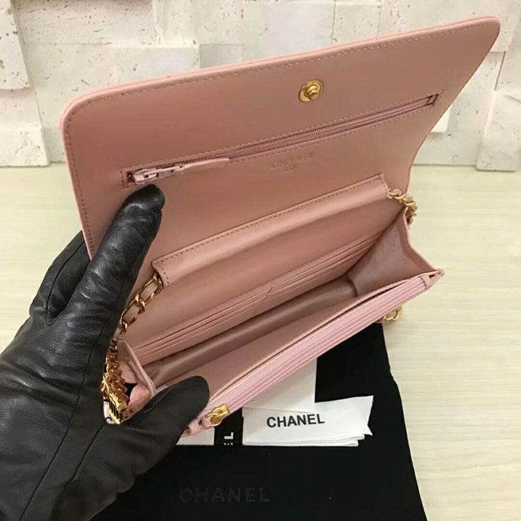 2018 Chanel WOC A33815