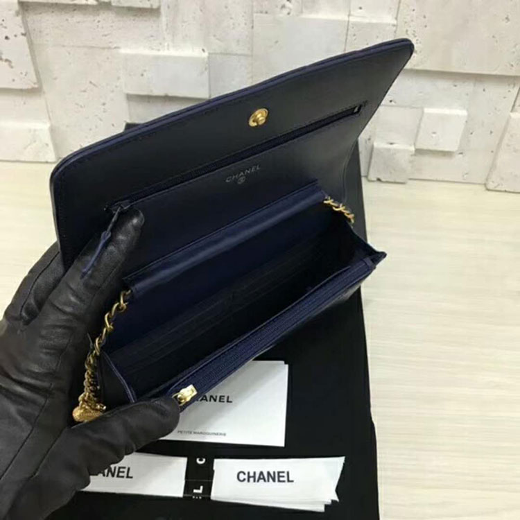 2018 Chanel WOC A33815