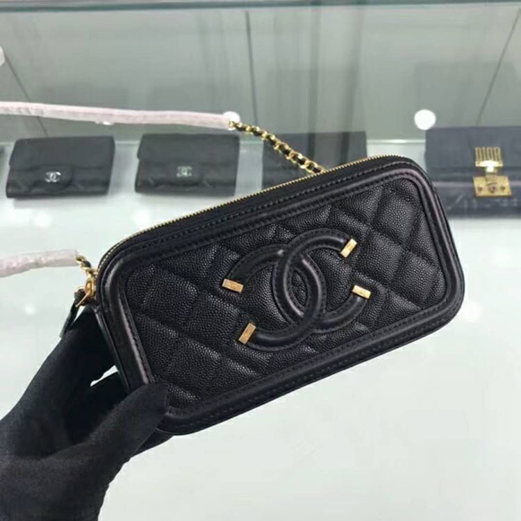 2018 Chanel chain bag