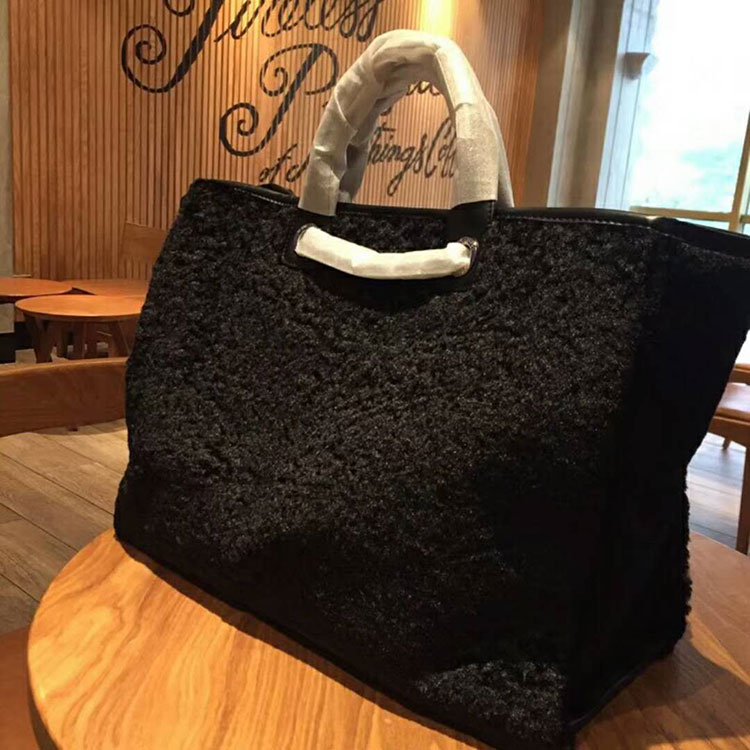 2018 Chanel maxi shopping bag