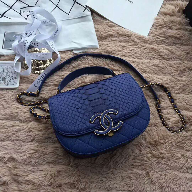 2018 Chanel messenger bag Real Python leather