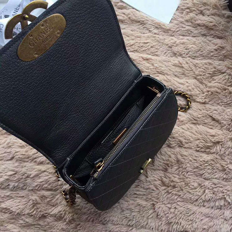 2018 Chanel messenger bag Real Python leather