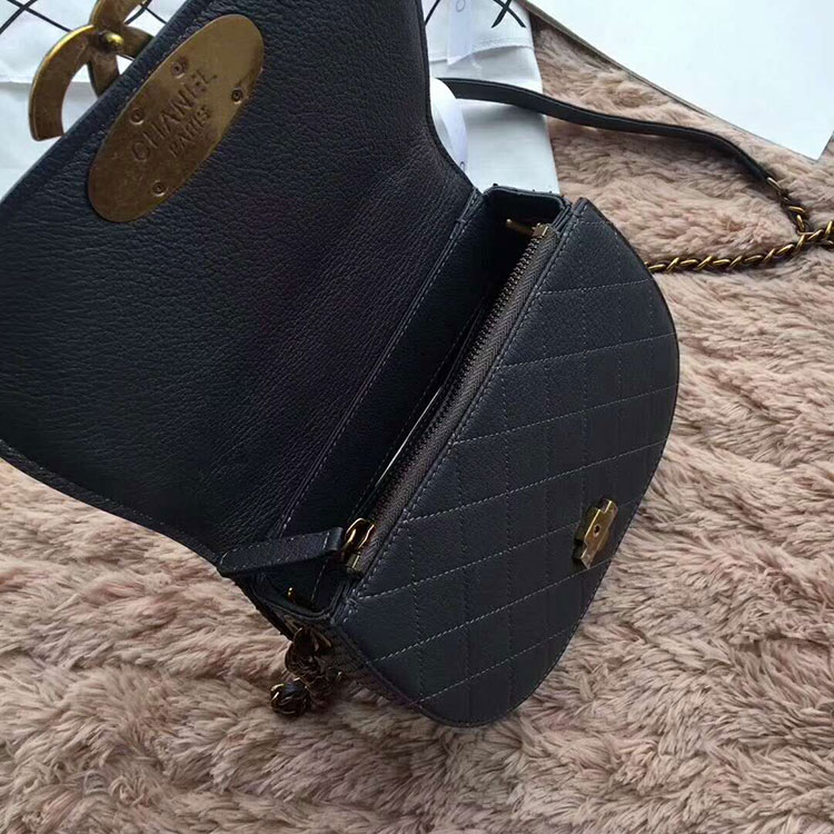 2018 Chanel messenger bag Real Python leather