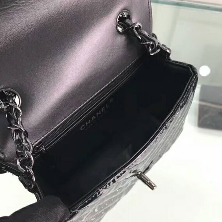 2018 Chanel mini Classic Flap Bag