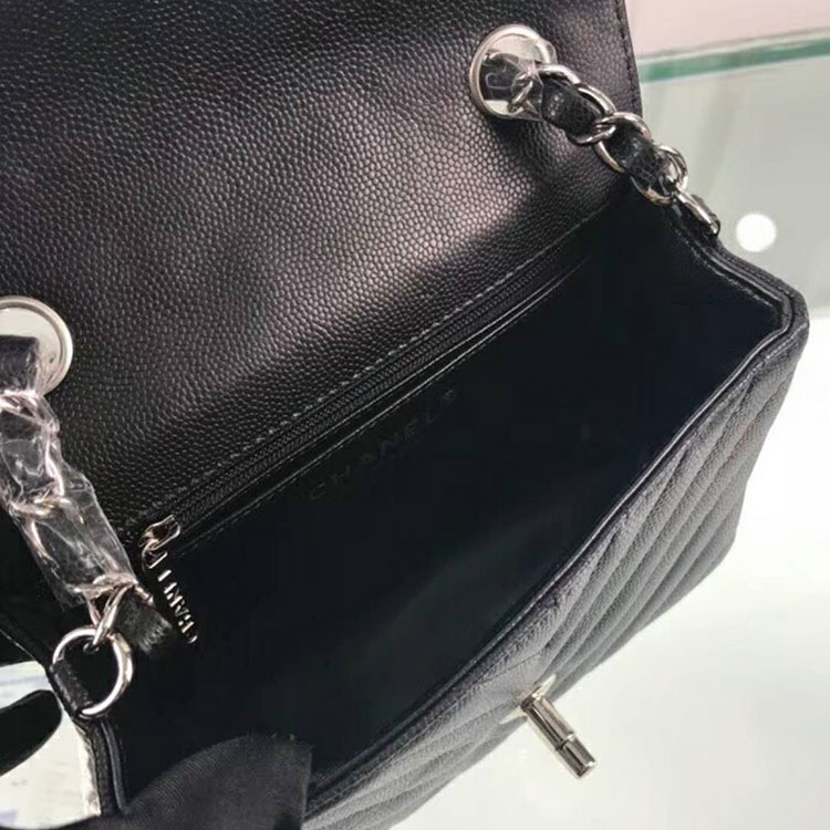 2018 Chanel mini Classic Flap Bag Original Calfskin