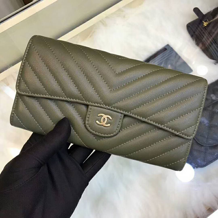 2018 Chanel wallet