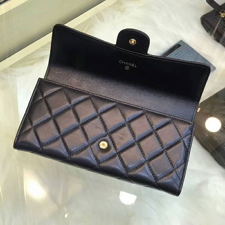 2018 Chanel wallet