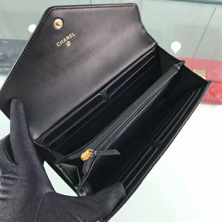 2018 Chanel wallet