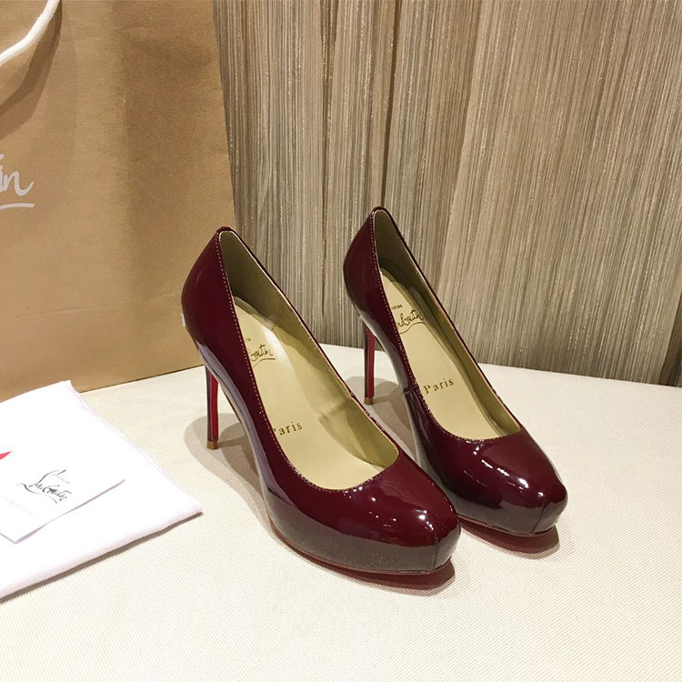 2018 Christian Louboutin Women shoes in Patent leather