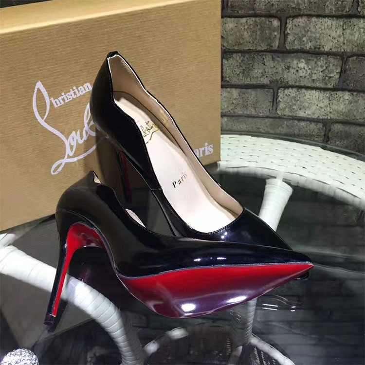 2018 Christian Louboutin Women shoes in Patent leather