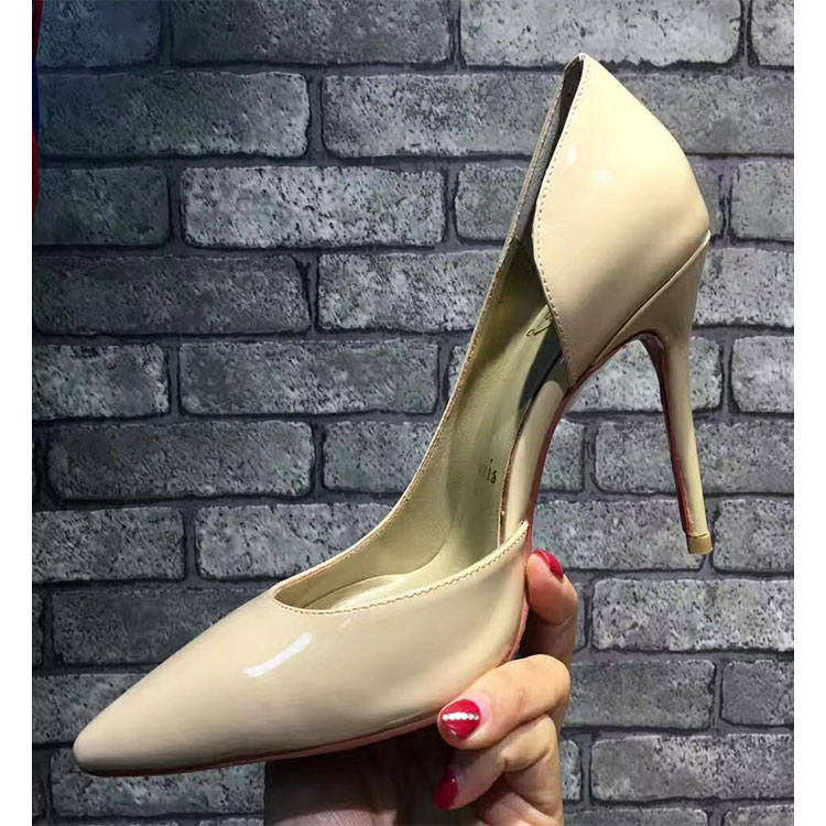 2018 Christian Louboutin Women shoes in Patent leather