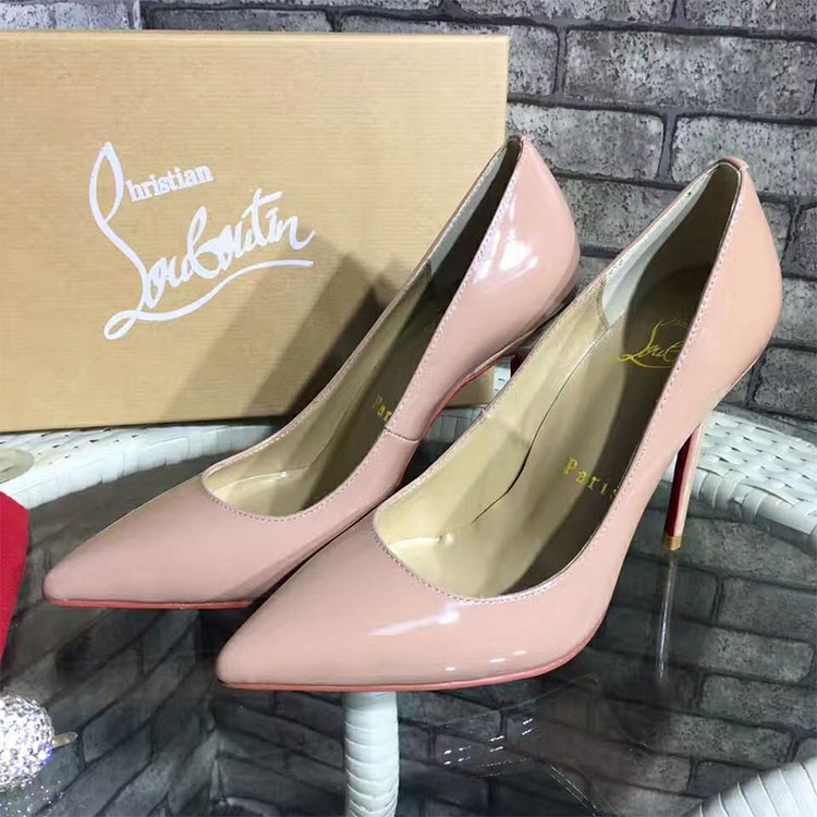 2018 Christian Louboutin Women shoes in Patent leather