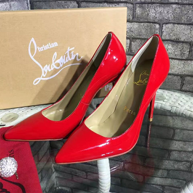 2018 Christian Louboutin Women shoes in Patent leather