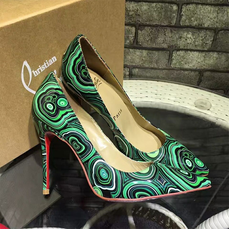 2018 Christian Louboutin Women shoes in Patent leather