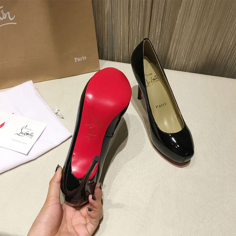 2018 Christian Louboutin Women shoes in Patent leather