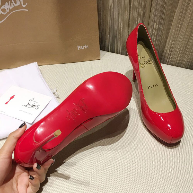 2018 Christian Louboutin Women shoes in Patent leather