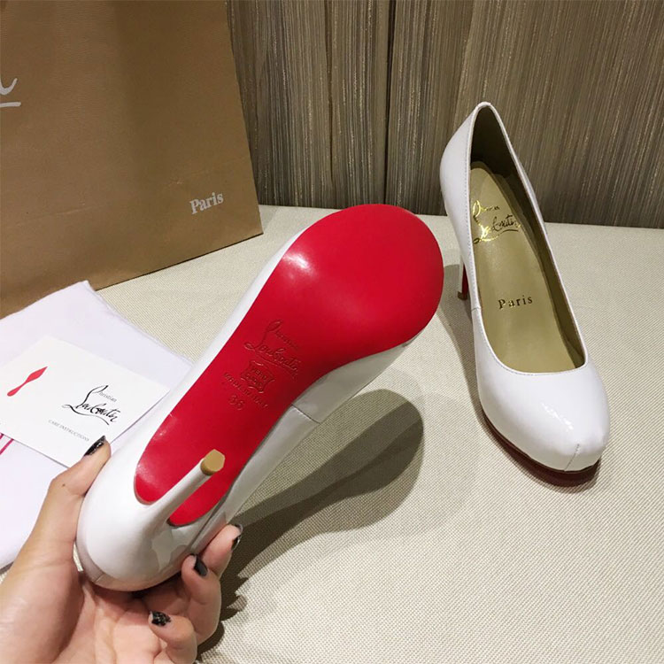 2018 Christian Louboutin Women shoes in Patent leather