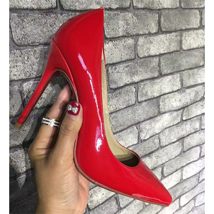 2018 Christian Louboutin Women shoes in Patent leather