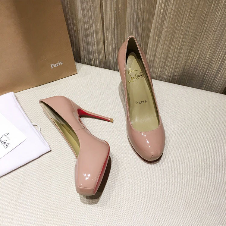 2018 Christian Louboutin Women shoes in Patent leather