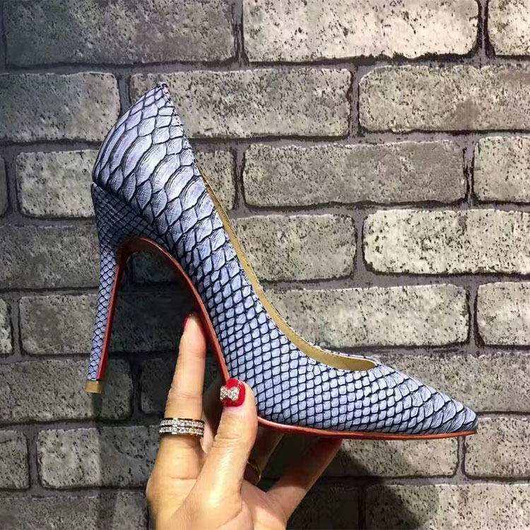 2018 Christian Louboutin Women shoes in Patent leather