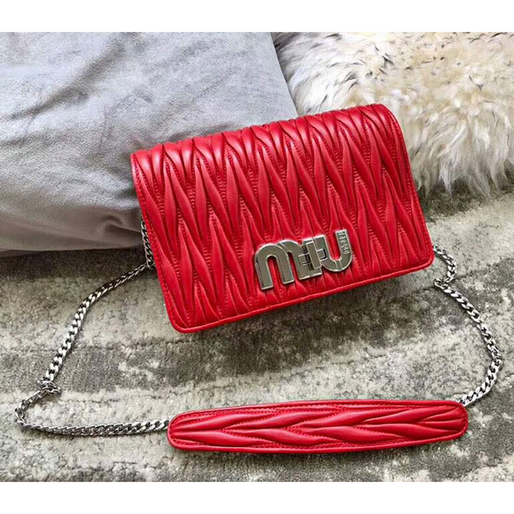 2018 DELICE MIU LOGO MATELASSE LEATHER BAG