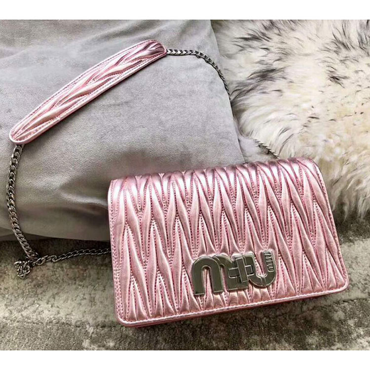 2018 DELICE MIU LOGO MATELASSE LEATHER BAG