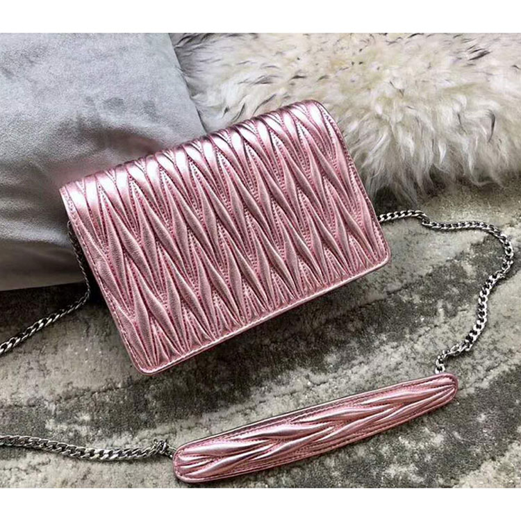 2018 DELICE MIU LOGO MATELASSE LEATHER BAG