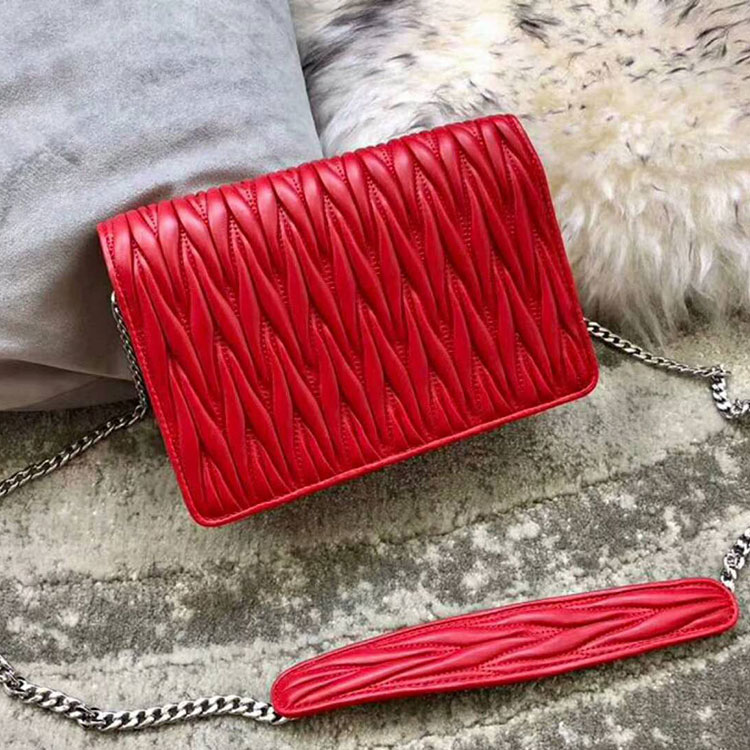 2018 DELICE MIU LOGO MATELASSE LEATHER BAG