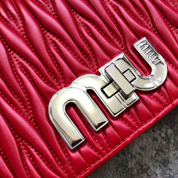 2018 DELICE MIU LOGO MATELASSE LEATHER BAG