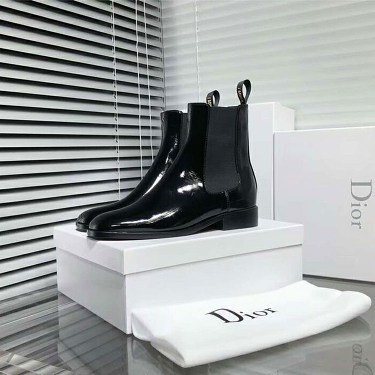 2018 Dior women shoes in Calfskin