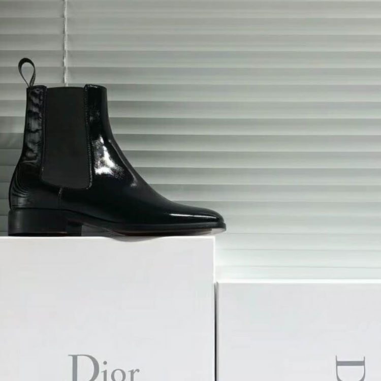 2018 Dior women shoes in Calfskin