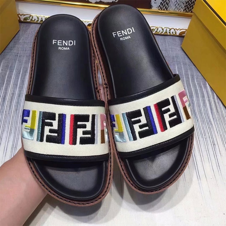 2018 Fendi women Slippers