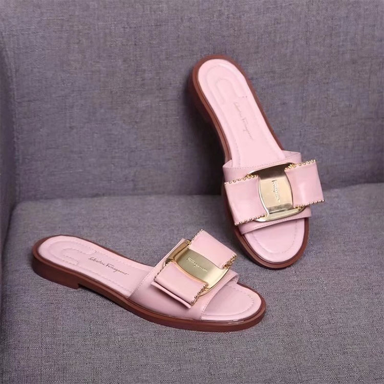 2018 Ferragamo women Flat Slippers in Calfskin