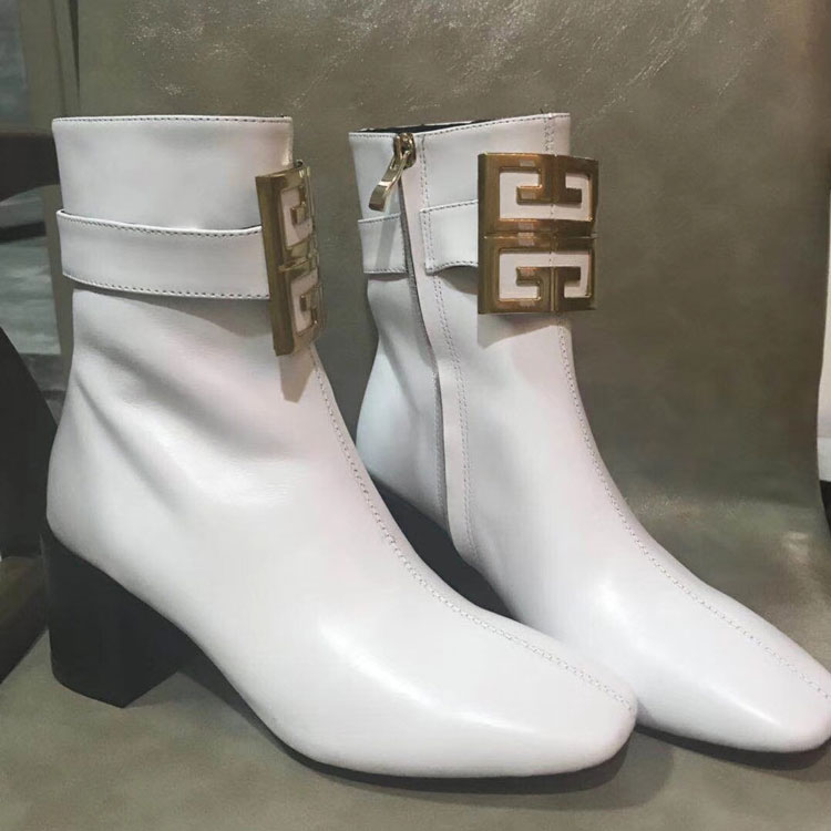 2018 Givenchy women boots in Calfskin