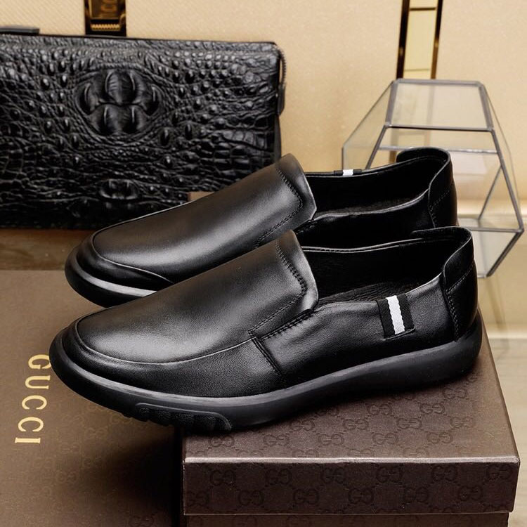 2018 Gucci men Shoes in Calfskin leather