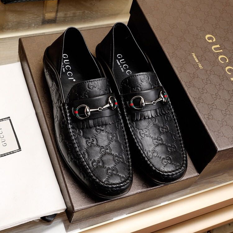 2018 Gucci men Shoes in Calfskin leather