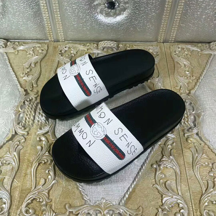 2018 Gucci men Slippers in Calfskin leather