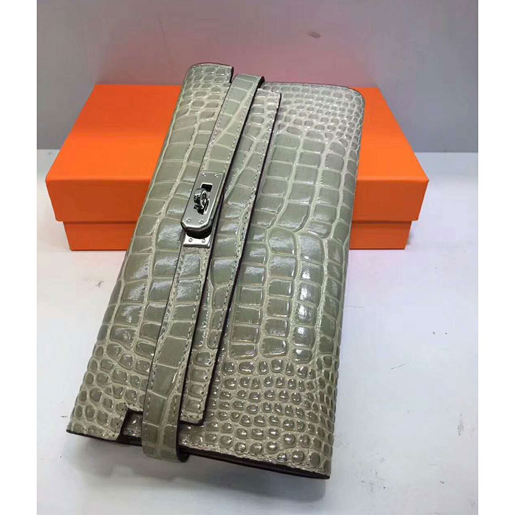 2018 Hermes Kelly Bi-Fold Wallet