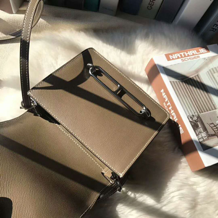 2018 Hermes Roulis Bag 18cm