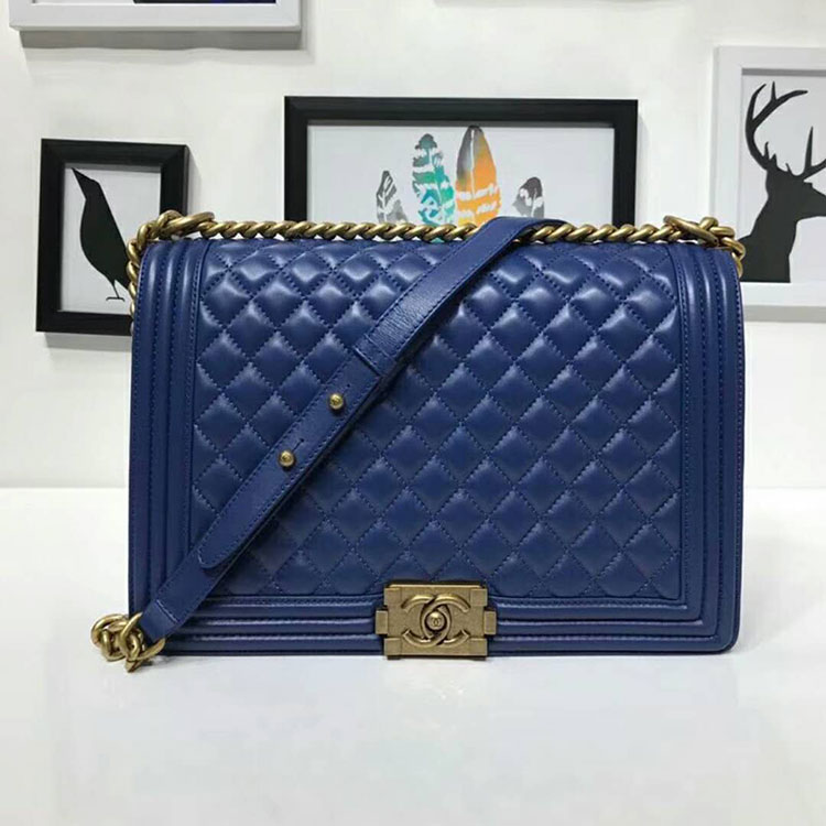 2018 Le Boy Chanel Flap Shoulder Bag