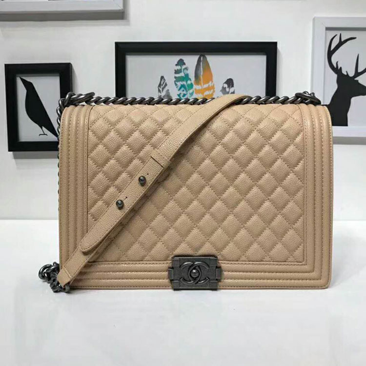 2018 Le Boy Chanel Flap Shoulder Bag