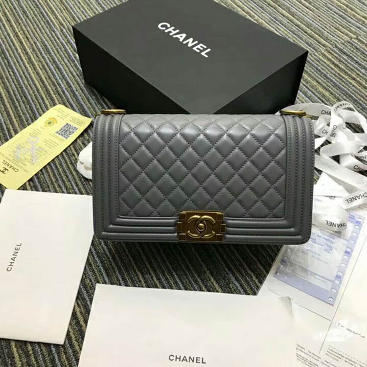 2018 Le Boy Chanel Flap Shoulder Bag