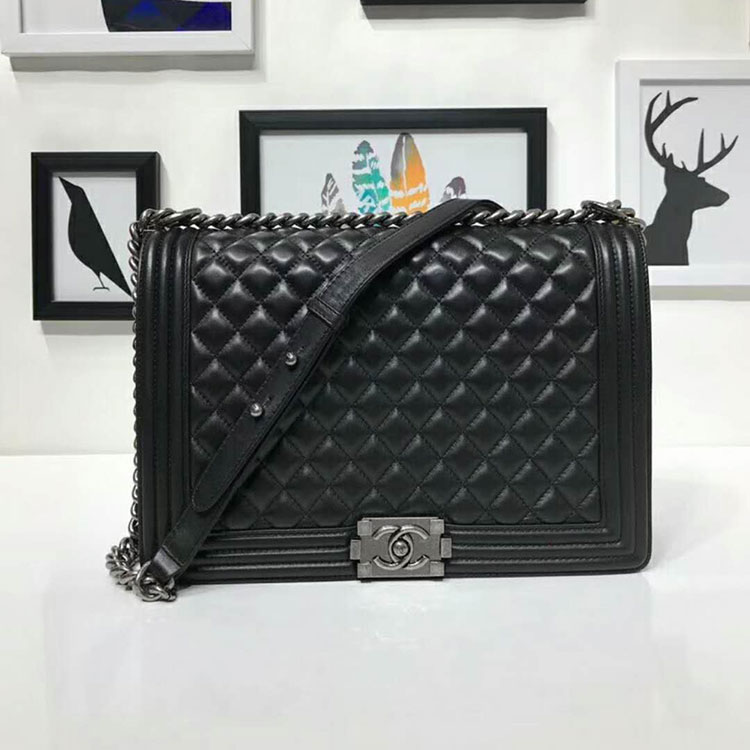 2018 Le Boy Chanel Flap Shoulder Bag