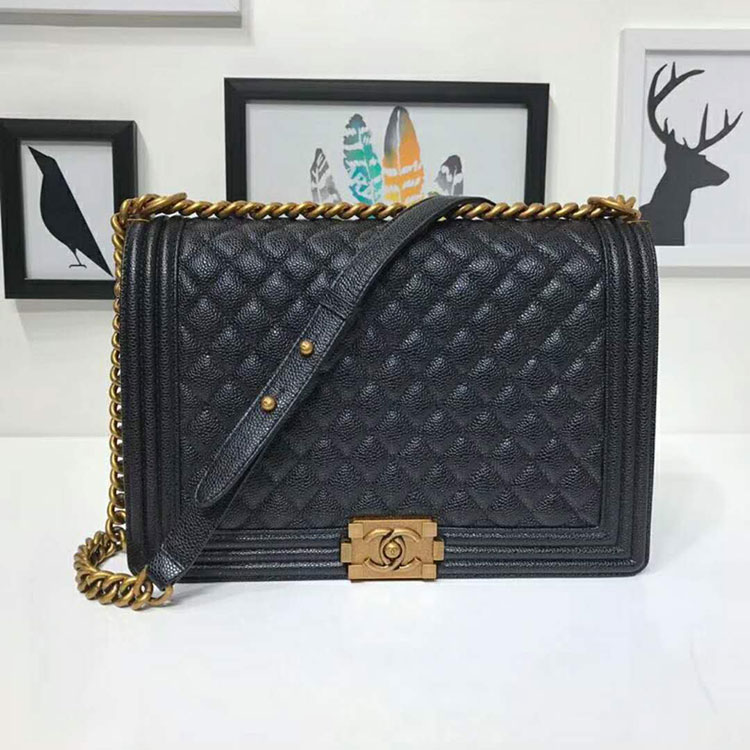 2018 Le Boy Chanel Flap Shoulder Bag