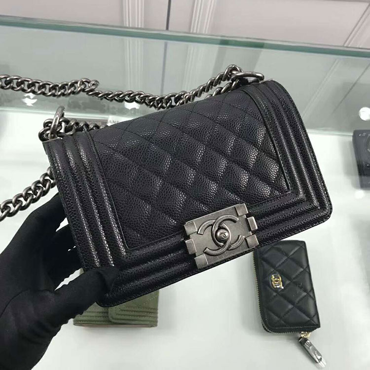 2018 Le Boy Chanel Flap Shoulder Bag