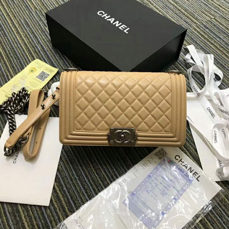 2018 Le Boy Chanel Flap Shoulder Bag