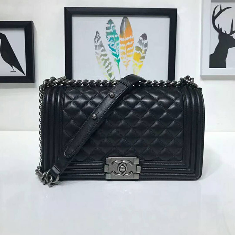 2018 Le Boy Chanel Flap Shoulder Bag