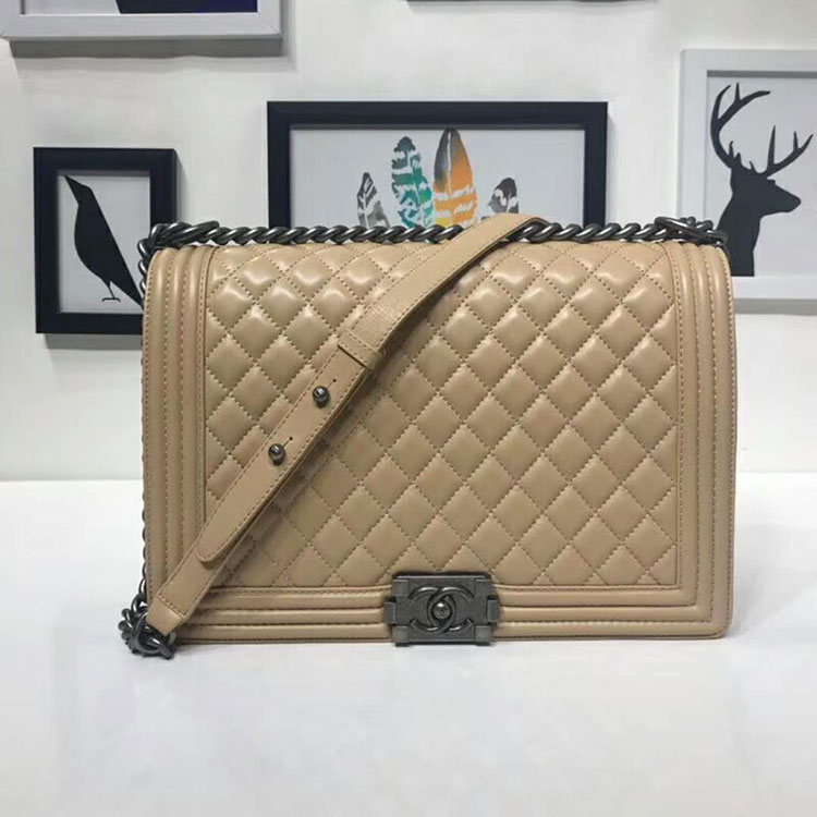 2018 Le Boy Chanel Flap Shoulder Bag